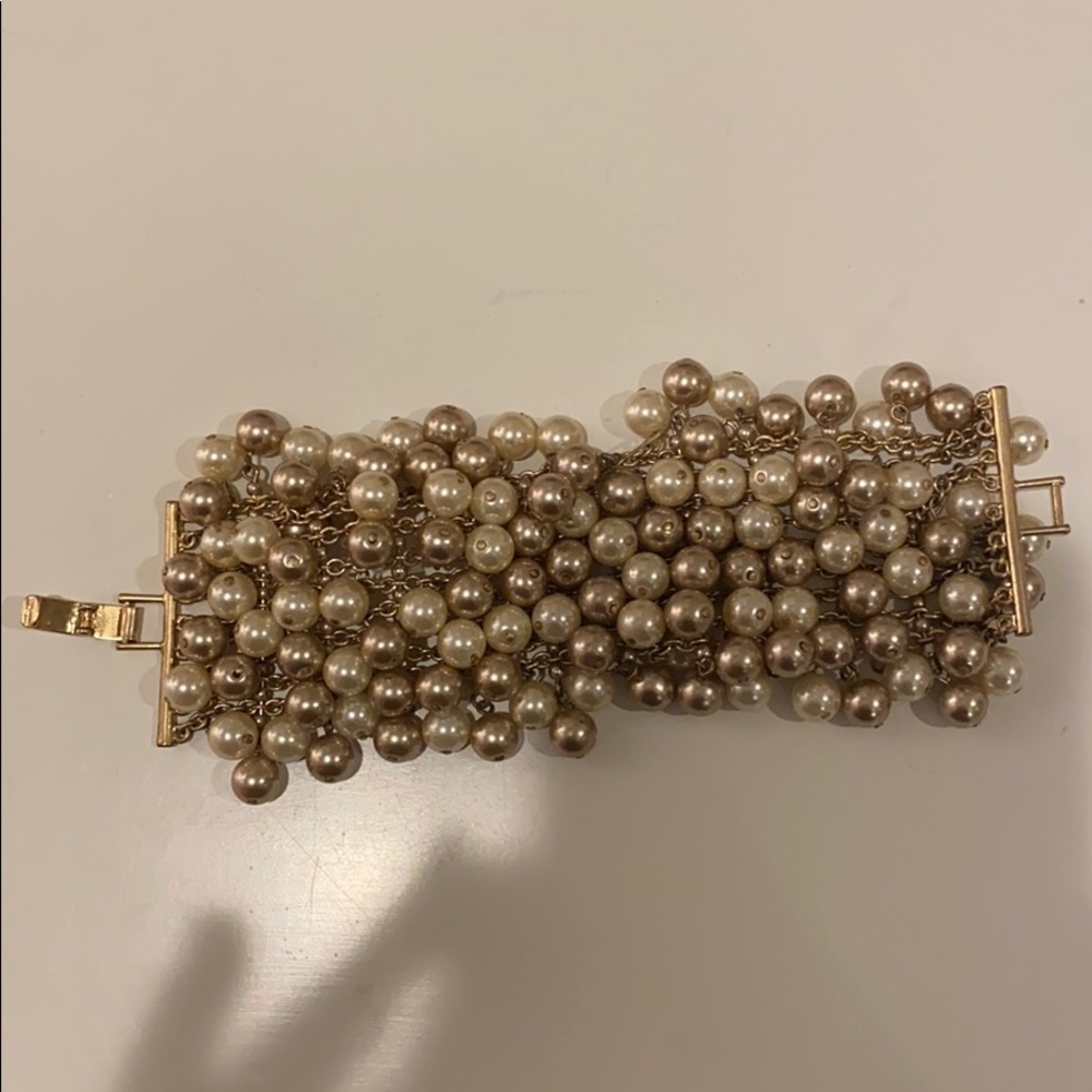 Stella & Dot pearl bracelet